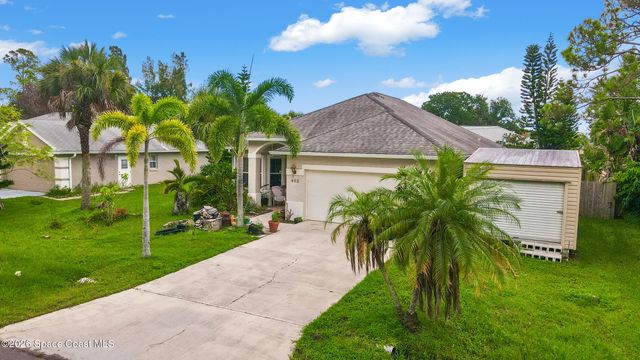 463 Avocado Road NW, Palm Bay, FL 32907