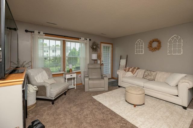 2925 Monroe Drive NW, Rochester, MN 55901