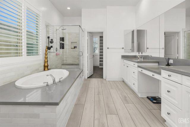 3602 Gracie Court, Bakersfield, CA 93311