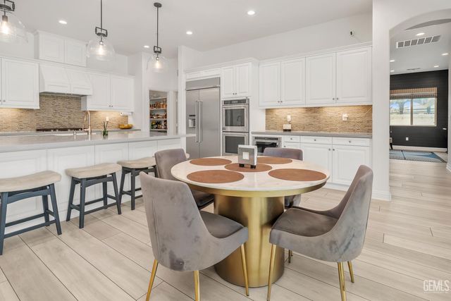 3602 Gracie Court, Bakersfield, CA 93311