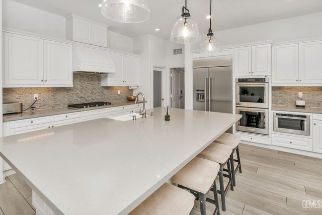 3602 Gracie Court, Bakersfield, CA 93311