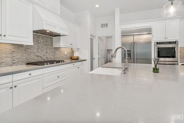 3602 Gracie Court, Bakersfield, CA 93311