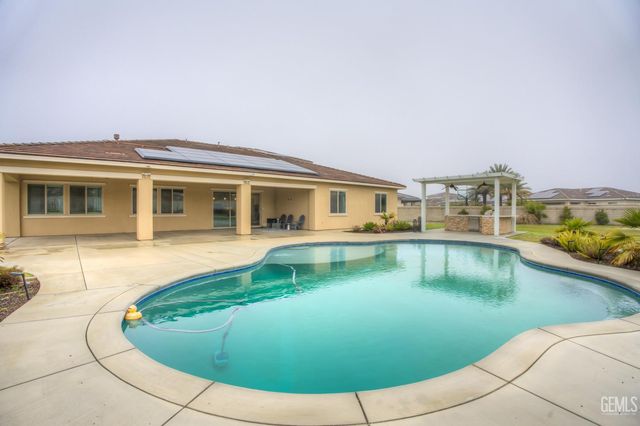 3602 Gracie Court, Bakersfield, CA 93311