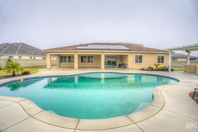 3602 Gracie Court, Bakersfield, CA 93311
