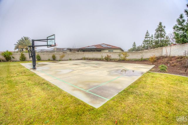 3602 Gracie Court, Bakersfield, CA 93311