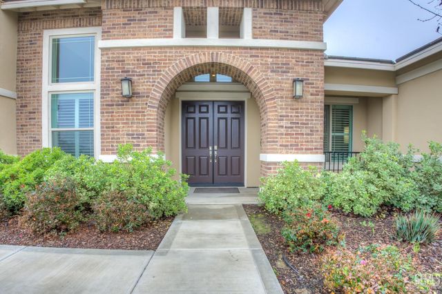 3602 Gracie Court, Bakersfield, CA 93311