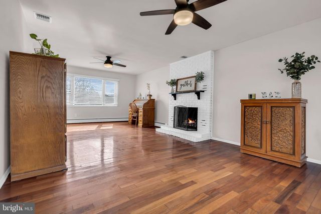 718 ARROW DR, Toms River, NJ 08753