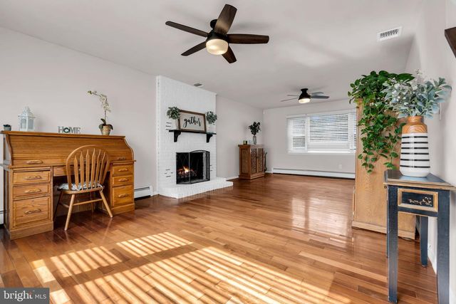 718 ARROW DR, Toms River, NJ 08753