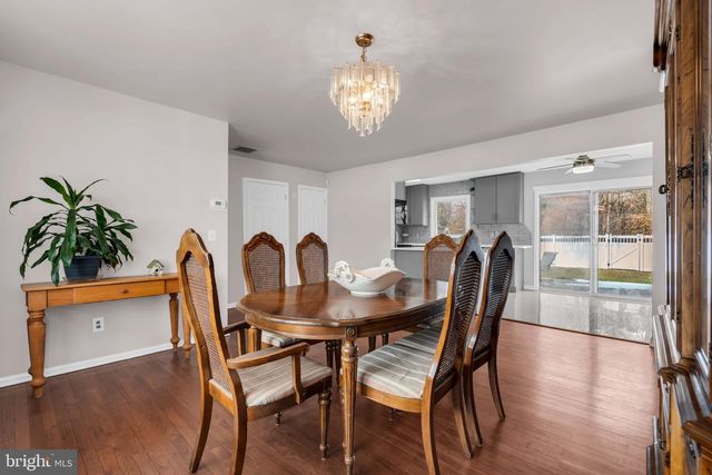 718 ARROW DR, Toms River, NJ 08753