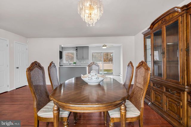 718 ARROW DR, Toms River, NJ 08753