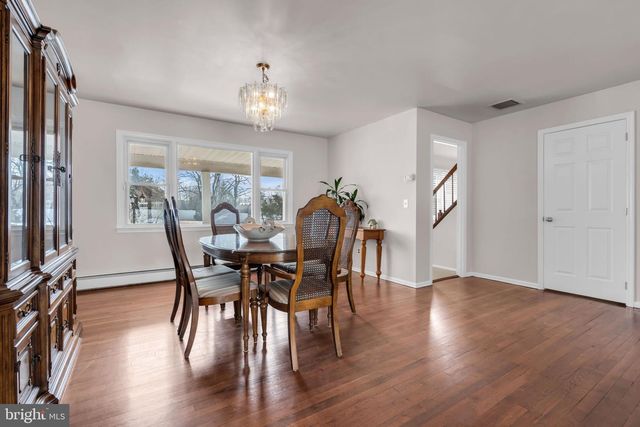 718 ARROW DR, Toms River, NJ 08753