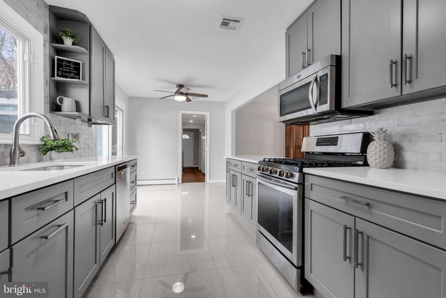 718 ARROW DR, Toms River, NJ 08753