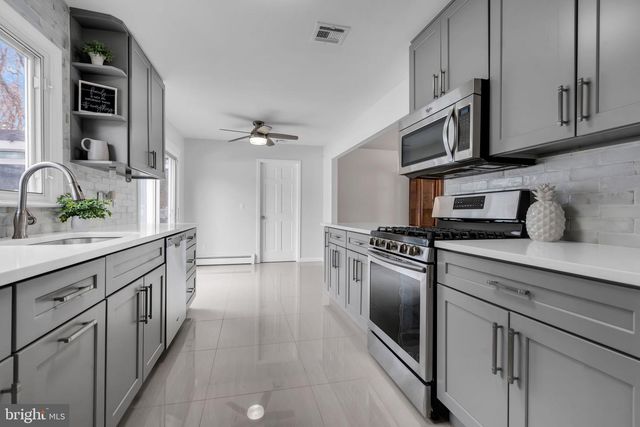 718 ARROW DR, Toms River, NJ 08753