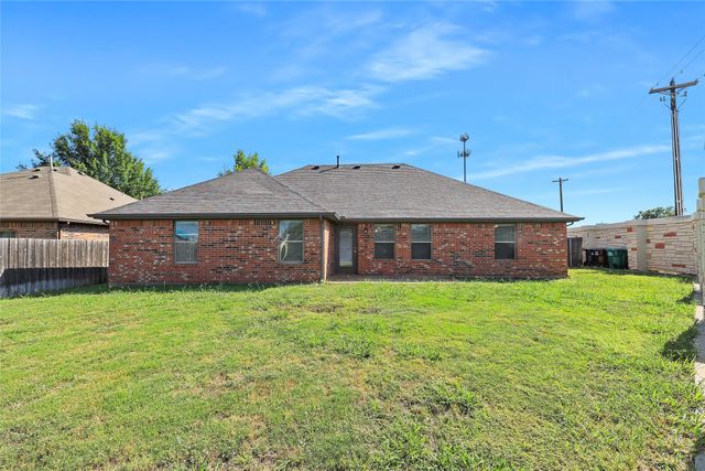 6601 Pine Hills Lane, Denton, TX 76210