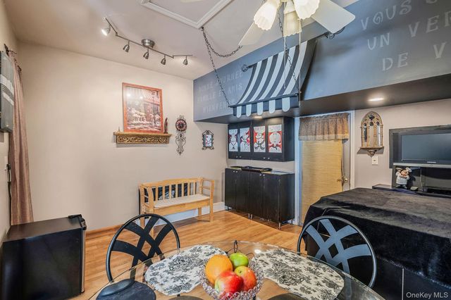 4 Alexandra Drive, Middle Island, NY 11953