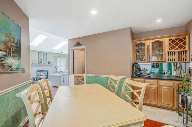 4 Alexandra Drive, Middle Island, NY 11953