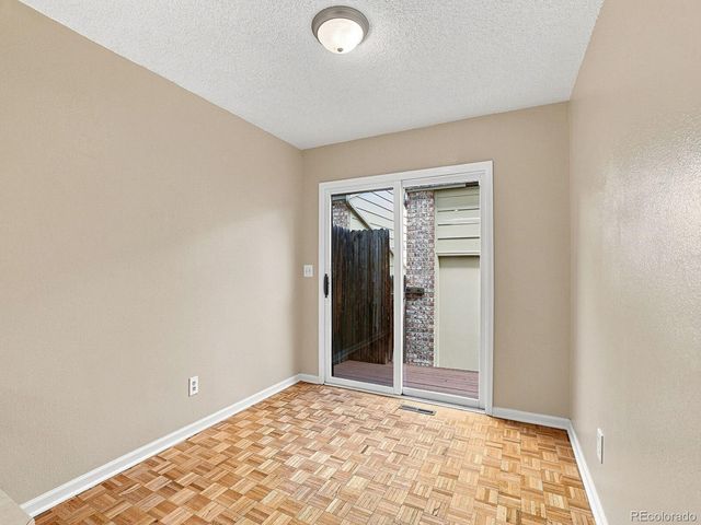 7712 S Cove Circle, Centennial, CO 80122