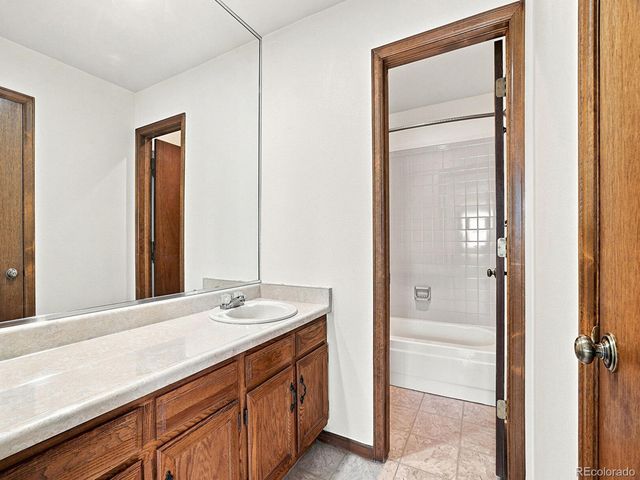 7712 S Cove Circle, Centennial, CO 80122