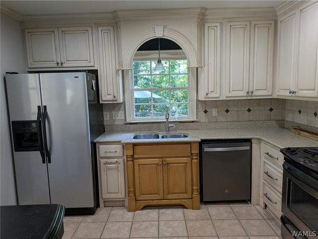 409 Woodridge, Tuscaloosa, AL 35406