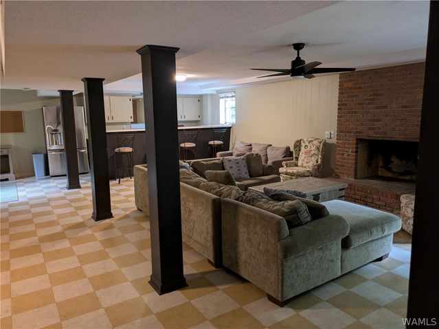 409 Woodridge, Tuscaloosa, AL 35406