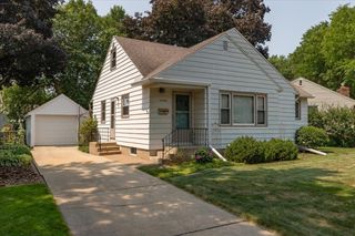 1429 14th Avenue NW, Rochester, MN 55901