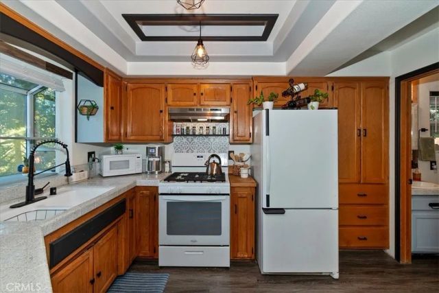 23559 Lake, Crestline, CA 92325