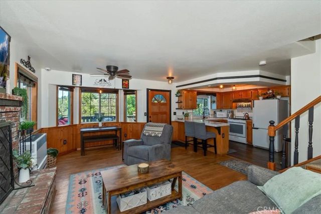 23559 Lake, Crestline, CA 92325