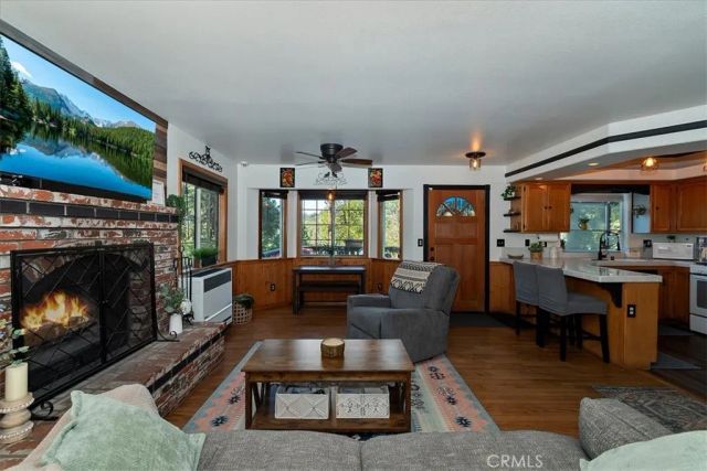 23559 Lake, Crestline, CA 92325