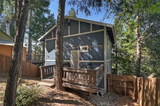 23559 Lake, Crestline, CA 92325