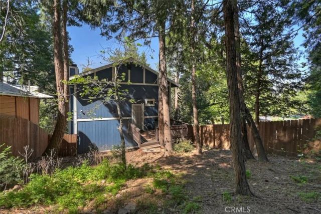 23559 Lake, Crestline, CA 92325