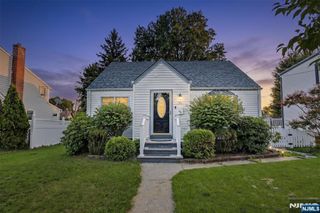 30 Schuyler Avenue, Pompton Lakes, NJ 07442