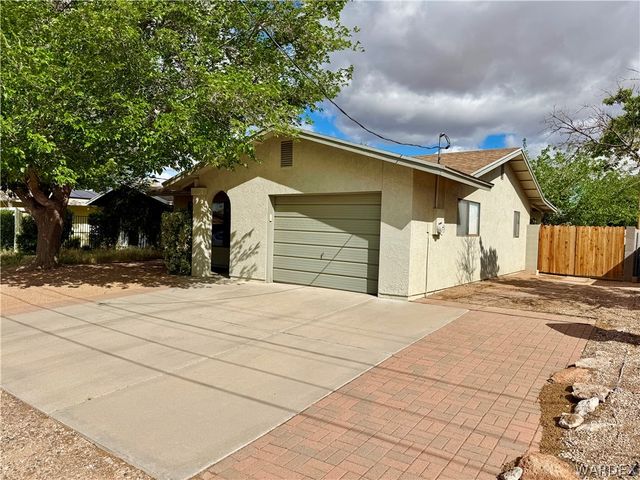 1965 Motor Avenue, Kingman, AZ 86401