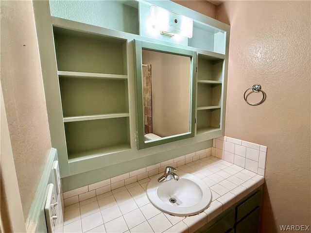 1965 Motor Avenue, Kingman, AZ 86401