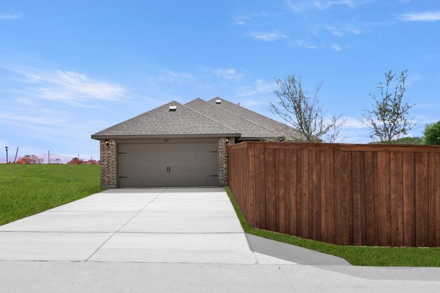 2817 Hay Lane, Midlothian, TX 76065
