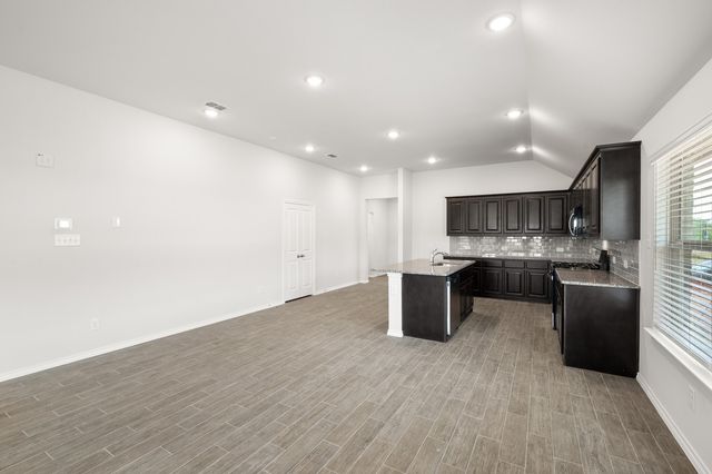 2817 Hay Lane, Midlothian, TX 76065