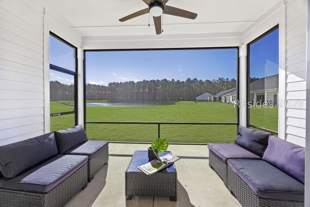 2221 Laurel Oak Ave, Hardeeville, SC 29927