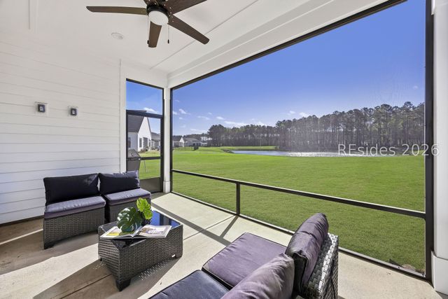 2221 Laurel Oak Ave, Hardeeville, SC 29927