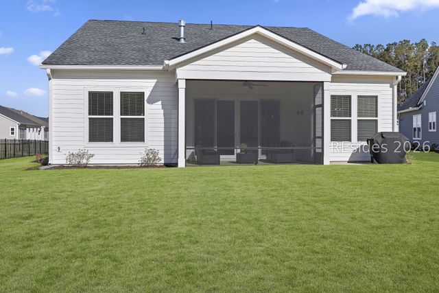 2221 Laurel Oak Ave, Hardeeville, SC 29927