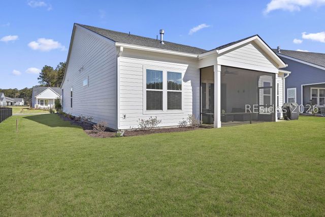 2221 Laurel Oak Ave, Hardeeville, SC 29927
