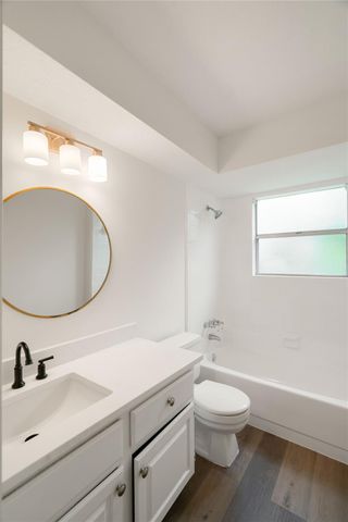 915 S Diamondhead Boulevard, Crosby, TX 77532
