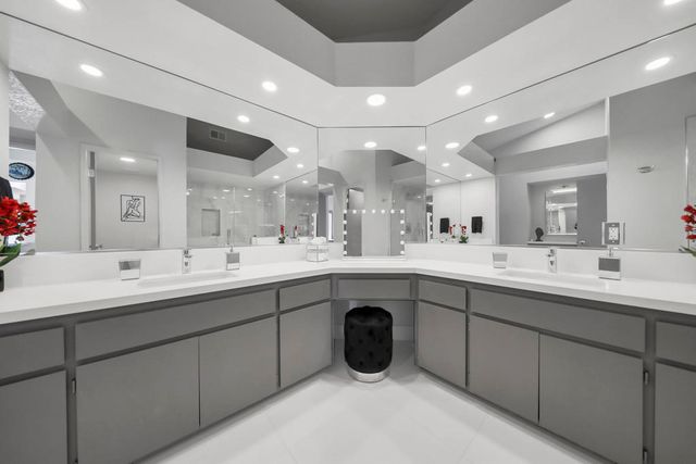 149 Desert Falls Drive E, Palm Desert, CA 92211