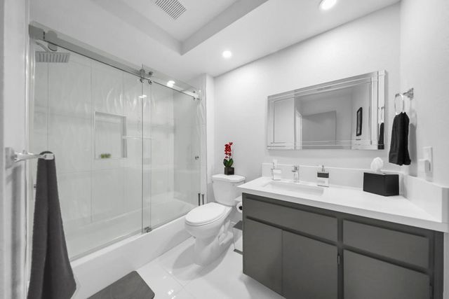 149 Desert Falls Drive E, Palm Desert, CA 92211