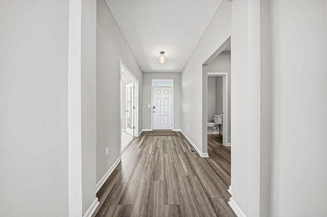 6014 Honey Farm Way, Grove City, OH 43123