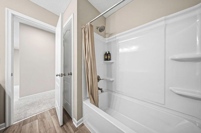 6014 Honey Farm Way, Grove City, OH 43123