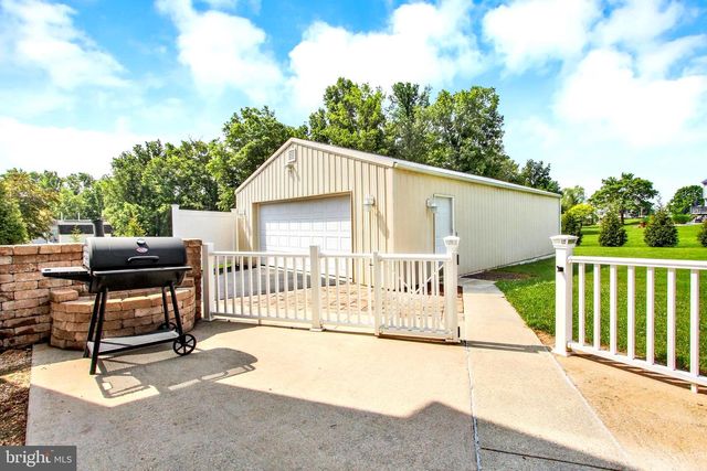 620 BROUGH RD, Abbottstown, PA 17301