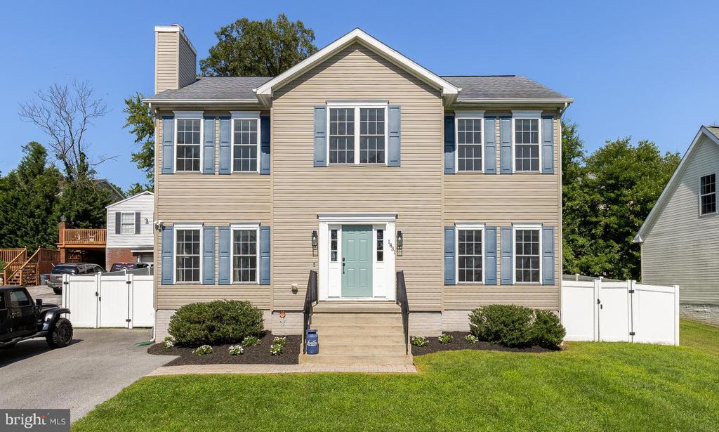 1831 CLARKE BLVD, Baltimore, MD 21227