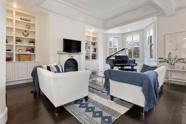230 Marlborough 4, Boston, MA 02116