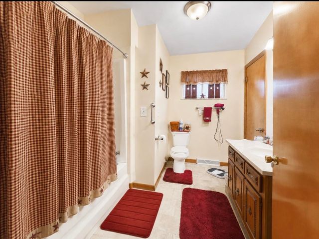 45 Private Dr 5713 St Rt 243, Ironton, OH 45638