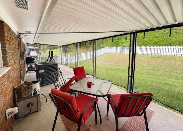45 Private Dr 5713 St Rt 243, Ironton, OH 45638