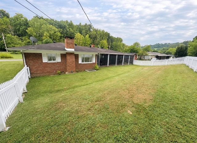 45 Private Dr 5713 St Rt 243, Ironton, OH 45638